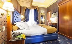 Hotel Manfredi Rome 3*